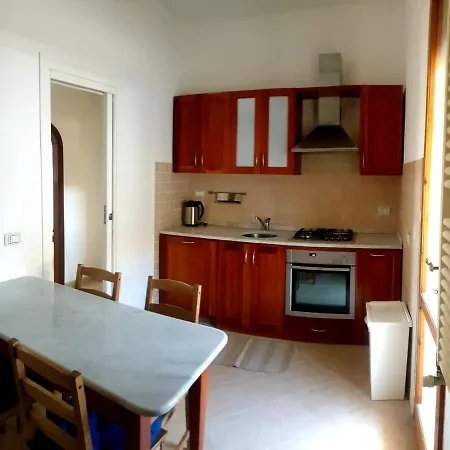 Carachouse-lido Di Camaiore, Tra Pini Marini E Mare Lido di Camaiore
