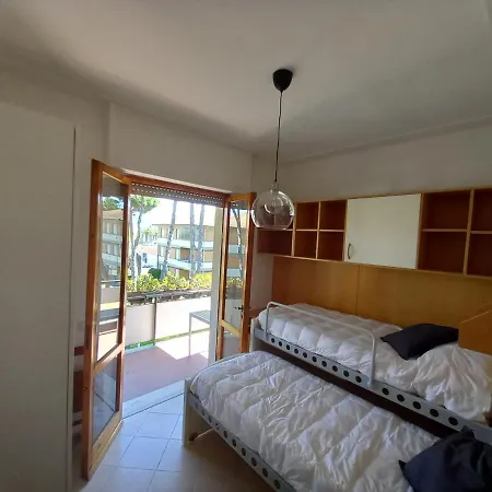 Carachouse-lido Di Camaiore, Tra Pini Marini E Mare Apartment Lido di Camaiore