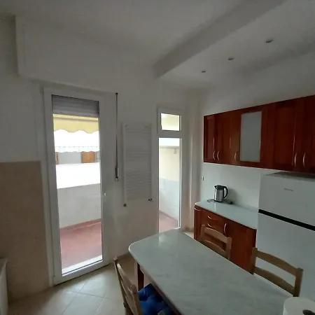 Carachouse-lido Di Camaiore, Tra Pini Marini E Mare *